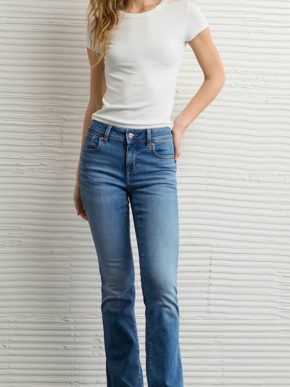 American Eagle Next Level Stretch Low-Rise Kick Bootcut- 16 Short